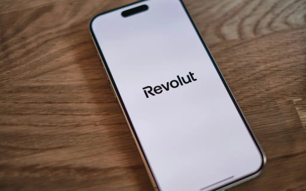 Revolut: Jöhet a magyar fióktelep és vele együtt a magyar IBAN!
