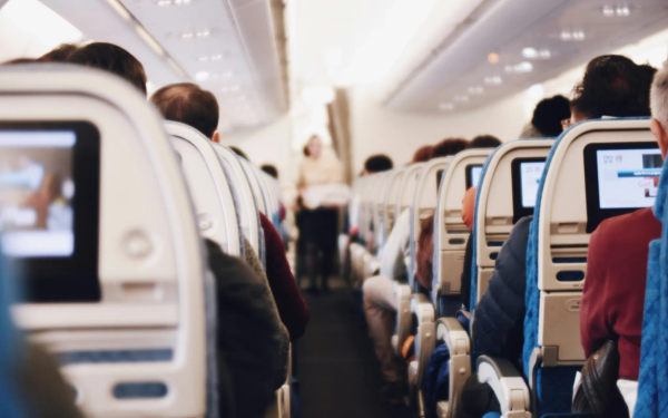 Repülőjegy árának visszatérítése - milyen jogaim vannak, ha késik a repülő járatom?